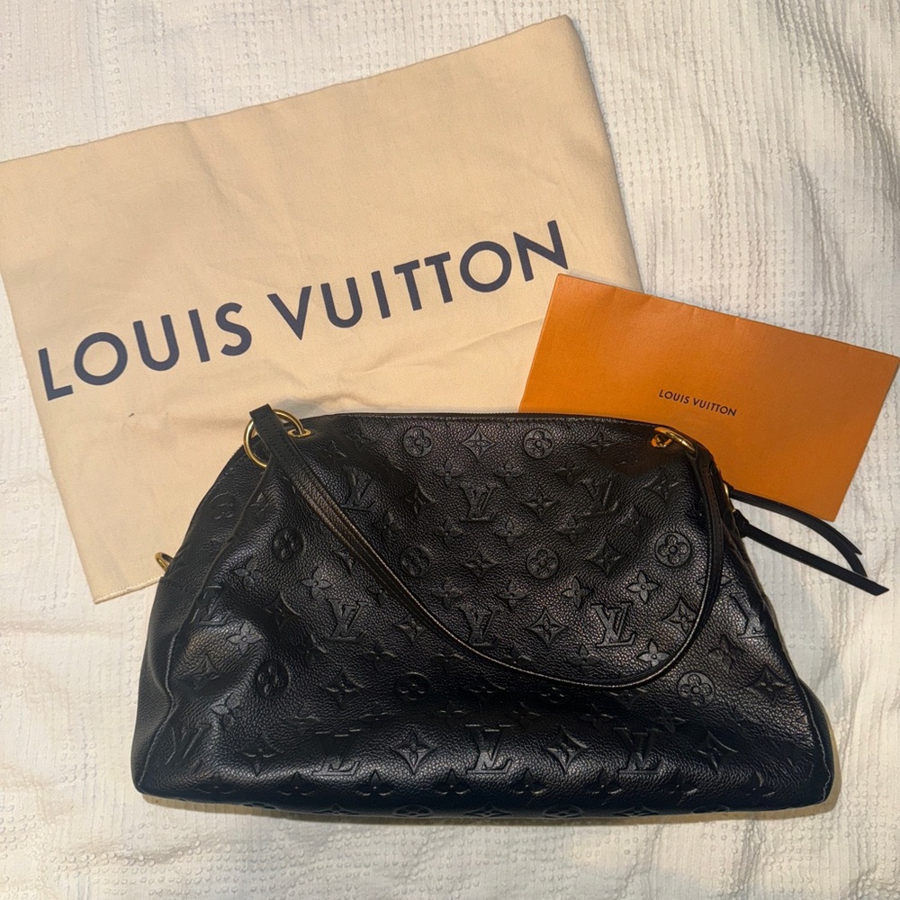LOUIS VUITTON Ponthieu PM